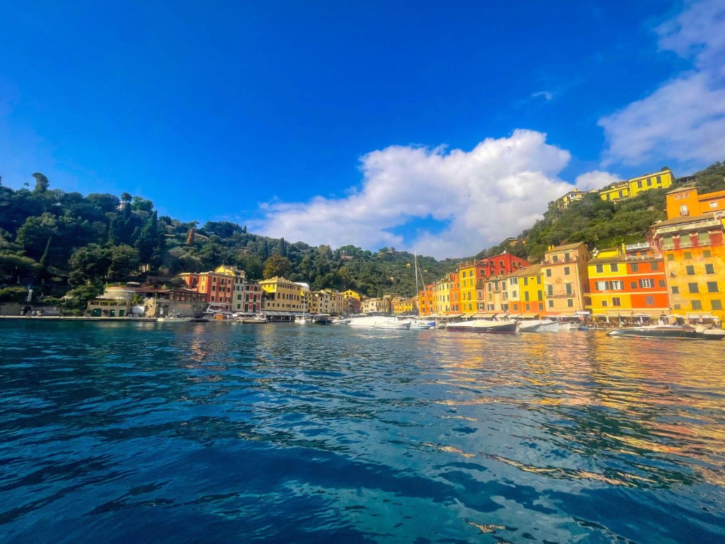 Walking route from Villefranche tender pier to excursion meeting point